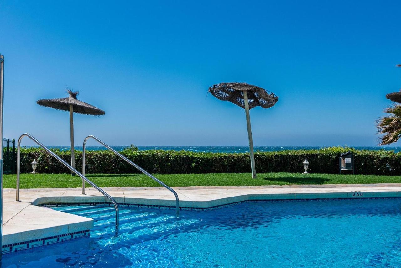 ミハス Rocas Del Marヴィラ エクステリア 写真